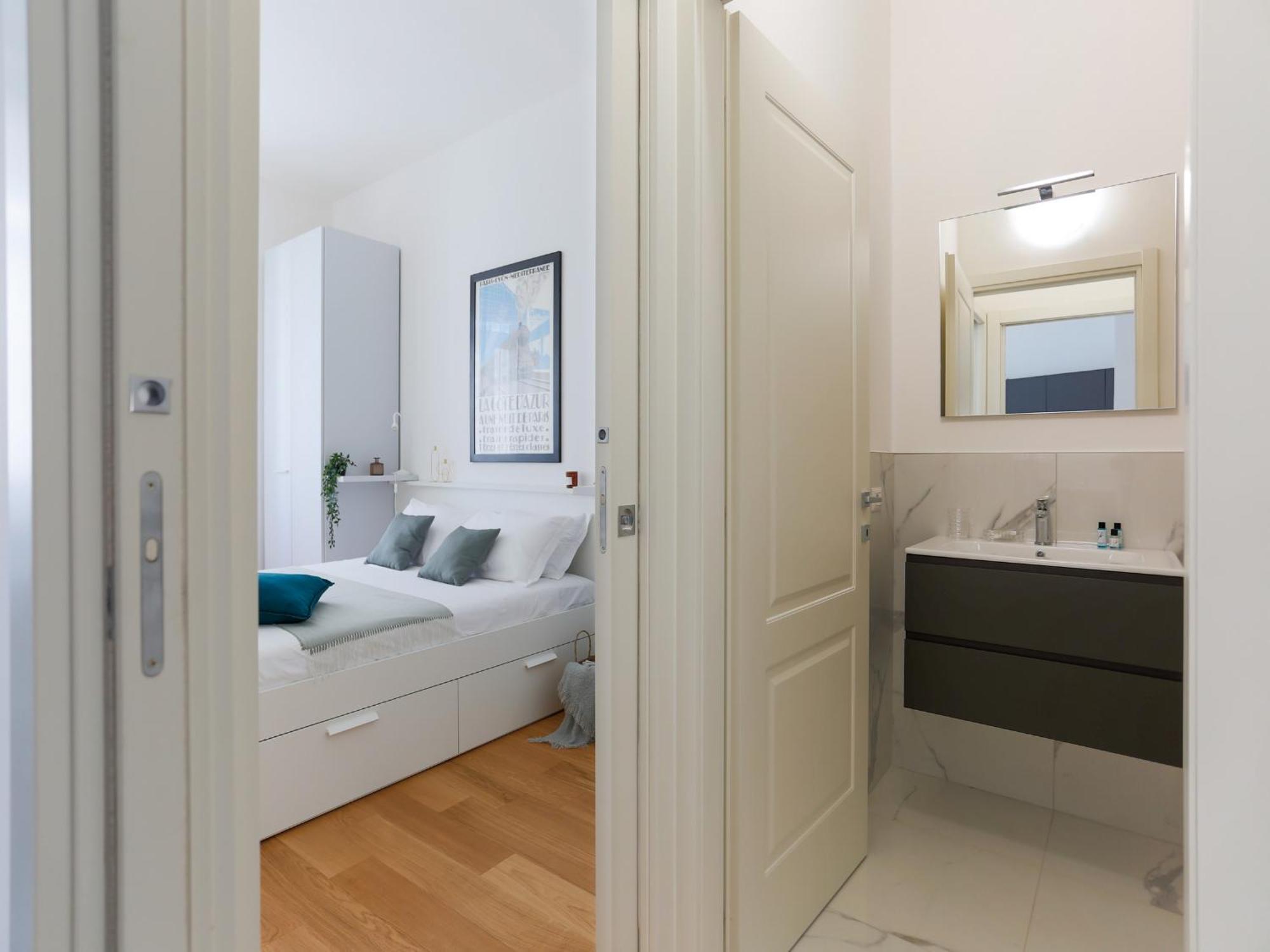 The Best Rent - Modern One Bedroom Apartment In San Babila Milano Ngoại thất bức ảnh