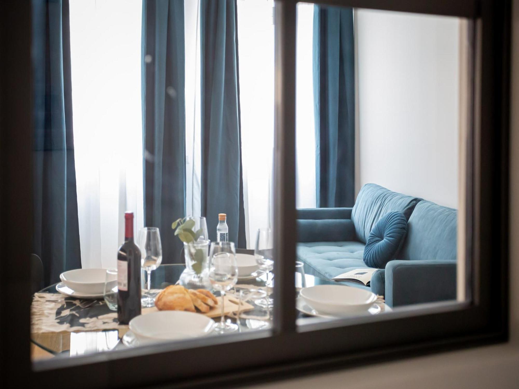 The Best Rent - Modern One Bedroom Apartment In San Babila Milano Ngoại thất bức ảnh